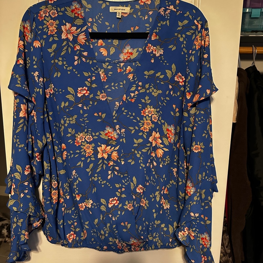 Max Studio Blue Floral Blouse